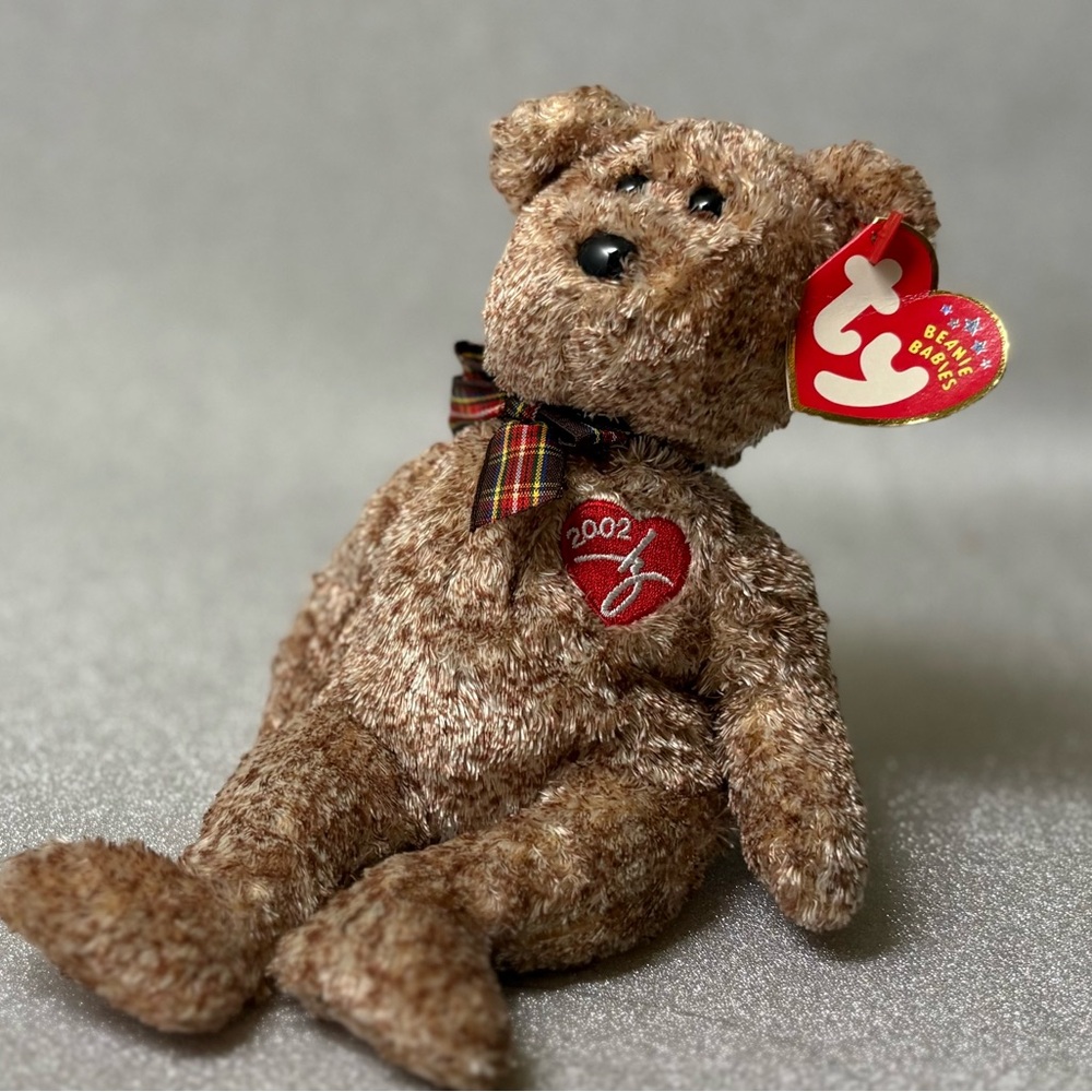 TY Beanie Baby “Signature Bear 2002” – Brown Textured Plush (Hang Tag Attached!)